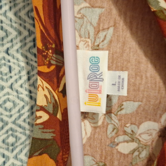 Lularoe LS Dress with pockets - Picture 3 of 5